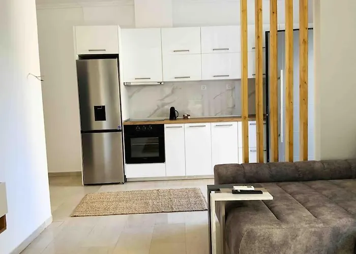2 Bedroom Family Apartment With Free Parking